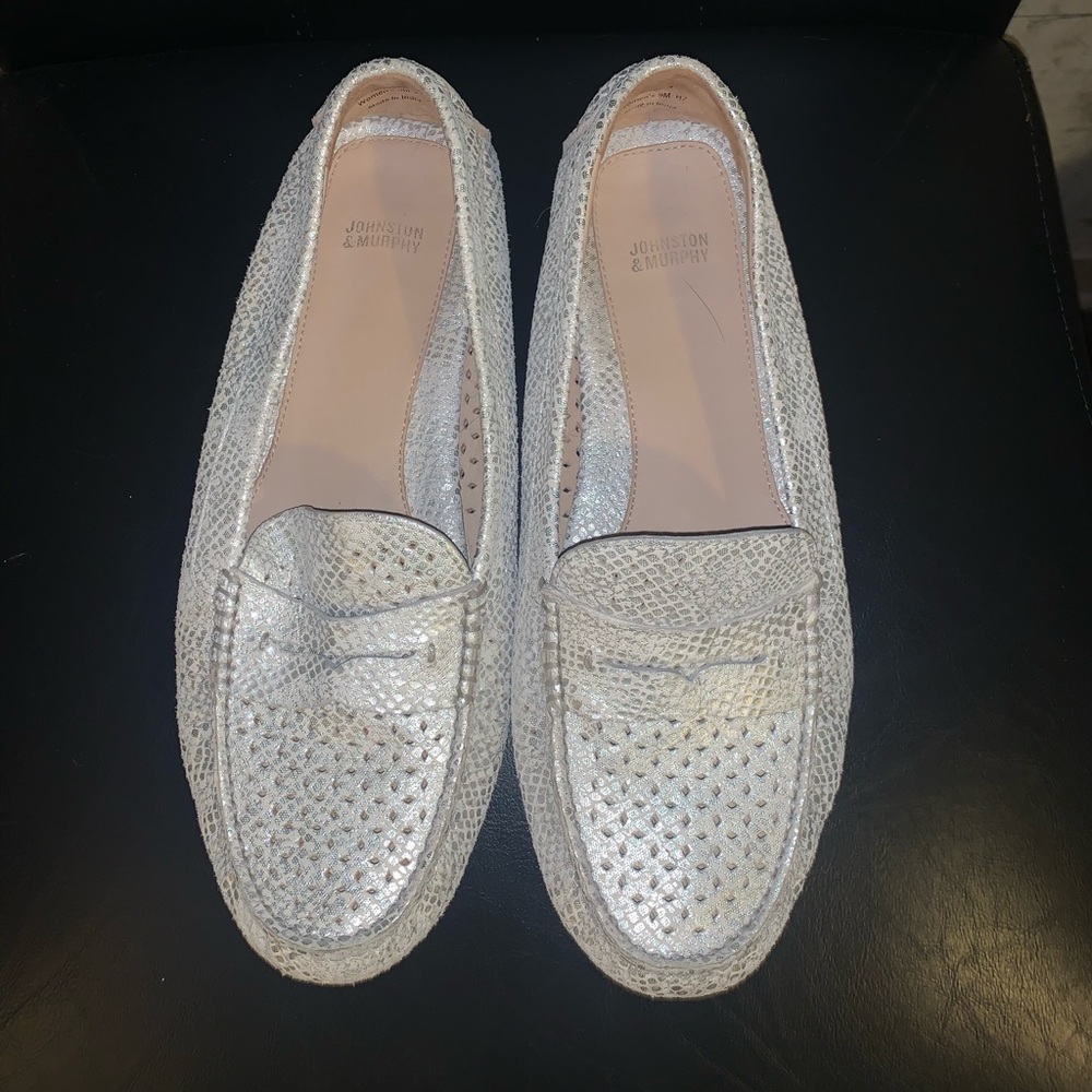 Johnston & Murphy Silver Driving Flats